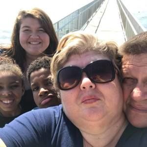 Meet your Posher, Lola